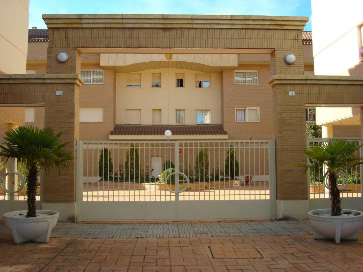Alameda Del Tormes Lägenhet Santa Marta de Tormes Exteriör bild